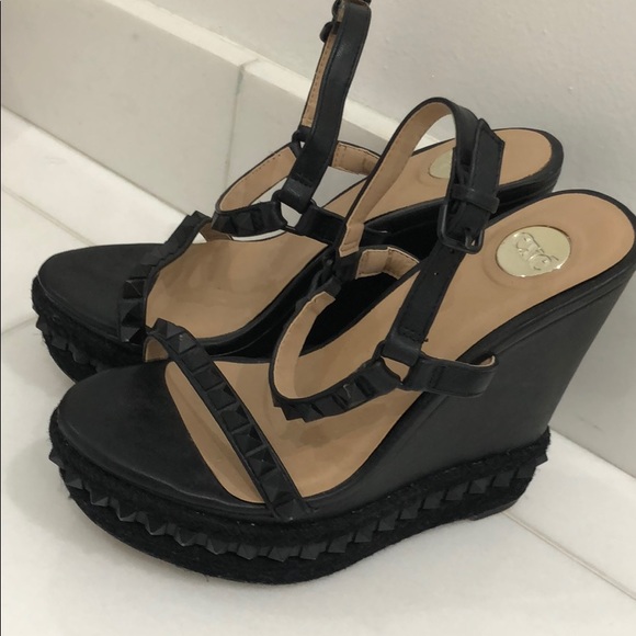 Rock stud heels almost identical to Valentino. - Picture 1 of 2